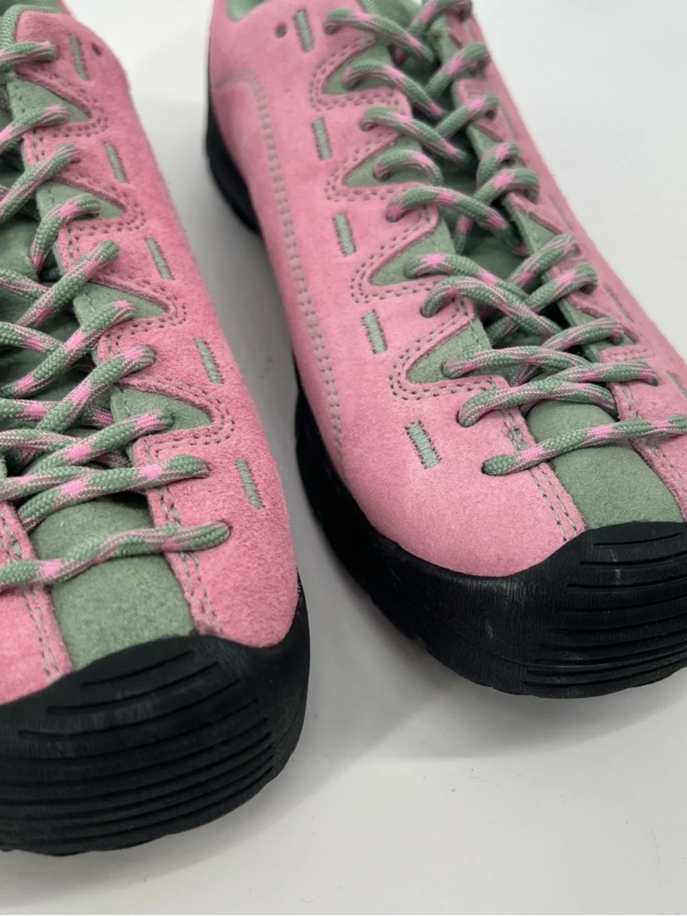 Keen Jasper Women's Pink and Blue Suede Lace-Up Hiking Streetwear Sneakers 9 - Picture 2 of 8